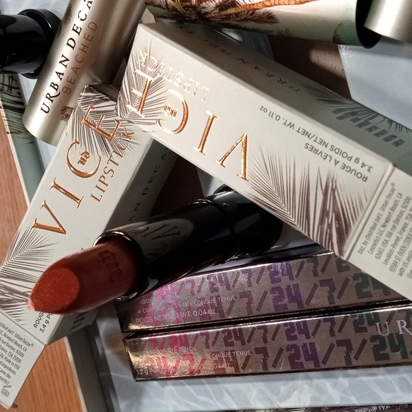 EXTREMELY RARE VINTAGE URBAN DECAY BEACHED MAKEUP VAULT - Picture 11 of 14